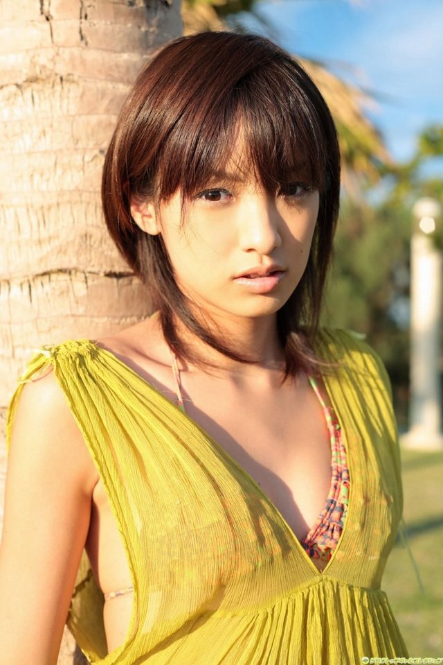 性感俏妹子南明奈花色比基尼写真